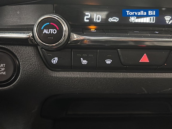 Mazda CX-30 13 of 17