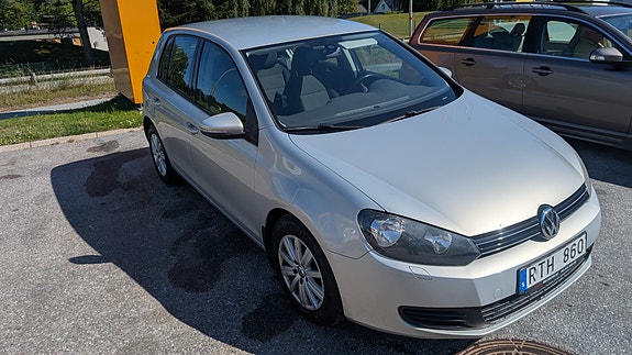 Volkswagen Golf VI 4 of 12
