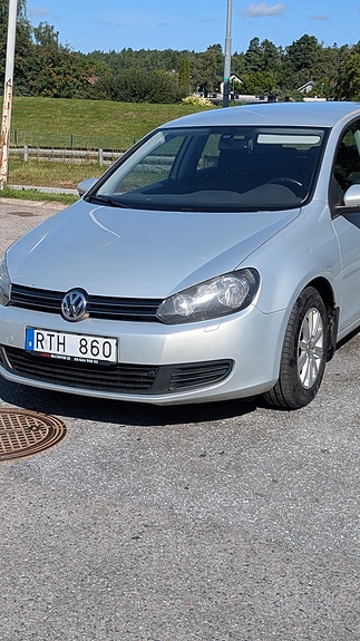 Volkswagen Golf VI 2 of 12