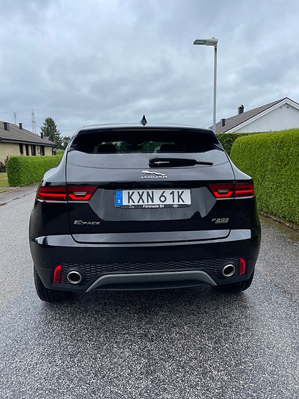 Jaguar E-PACE 6 of 10