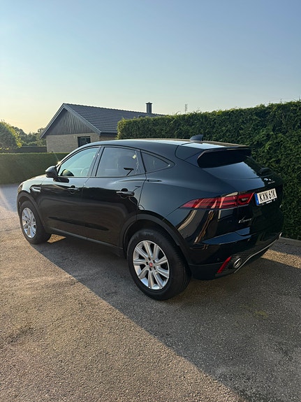 Jaguar E-PACE 7 of 10