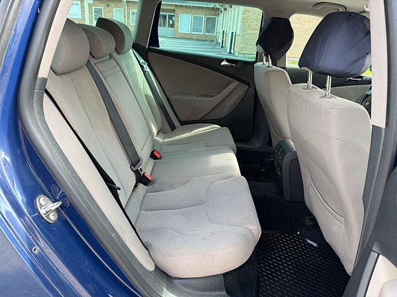 Volkswagen Passat 8 of 10