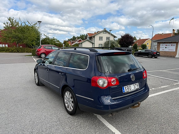 Volkswagen Passat 4 of 10