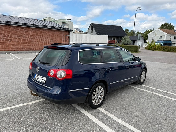 Volkswagen Passat 6 of 10