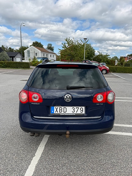 Volkswagen Passat 5 of 10