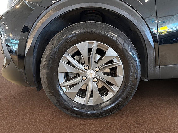 Peugeot 2008 8 of 20