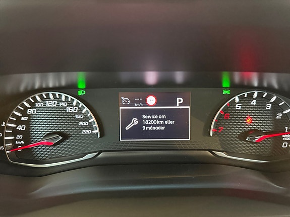 Peugeot 2008 17 of 20