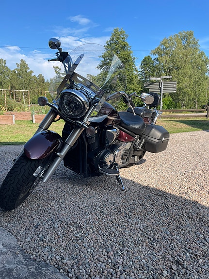 Yamaha XVS1300A Midnight Star 3 of 4