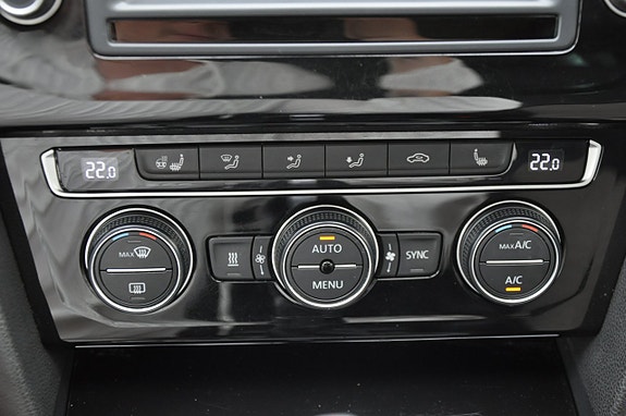 Volkswagen Passat 14 of 14