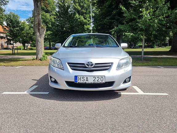 Toyota Corolla 3 of 14