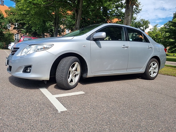 Toyota Corolla 5 of 14