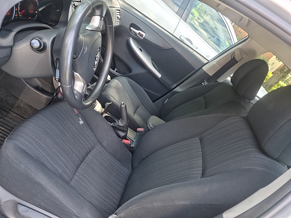 Toyota Corolla 14 of 14