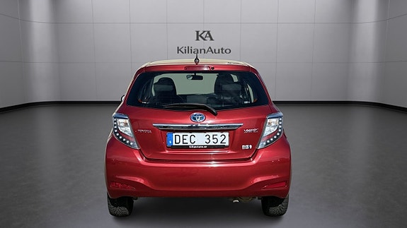 Toyota Yaris 6 of 19