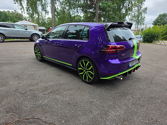 Volkswagen Golf VII 5 of 6