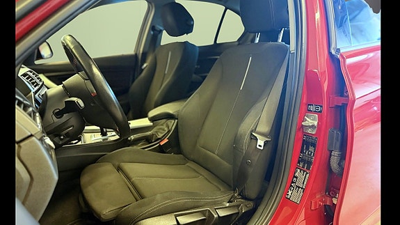 BMW 320d 15 of 22