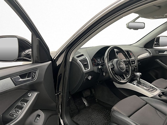 Audi Q5 11 of 30