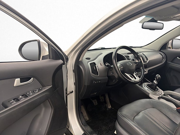 Kia Sportage 10 of 28