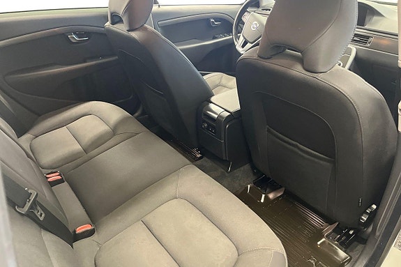 Volvo XC70 17 of 27