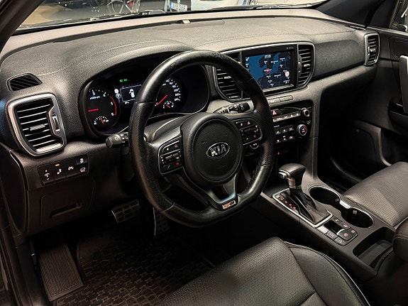 Kia Sportage 10 of 22