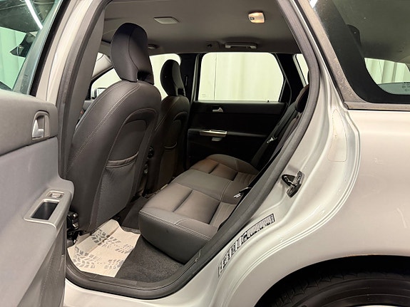 Volvo V50 10 of 23