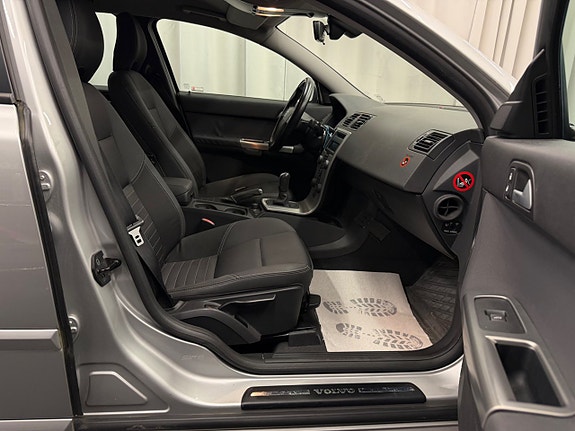 Volvo V50 15 of 23