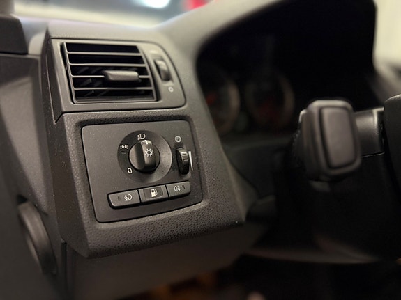 Volvo V50 21 of 23
