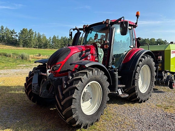 Valtra N154