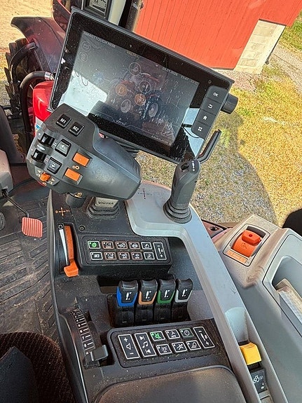 Valtra N154 14 of 16