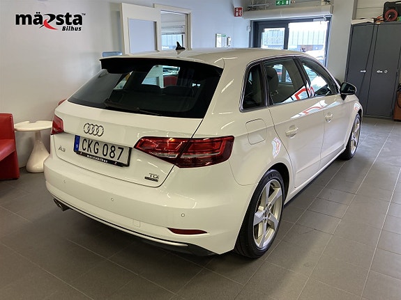 Audi A3 3 of 17