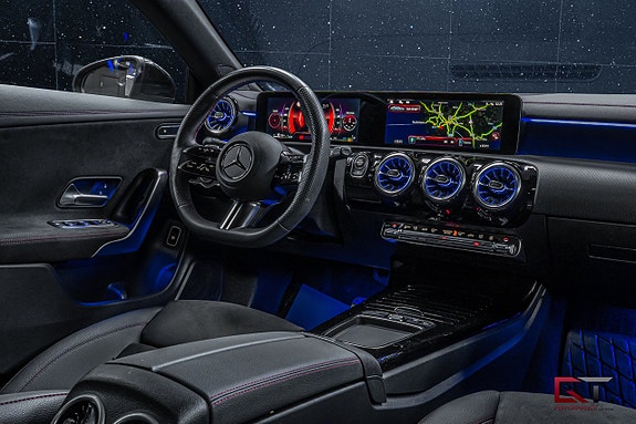Mercedes-Benz CLA200 16 of 19