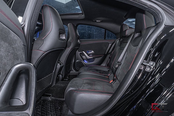Mercedes-Benz CLA200 17 of 19