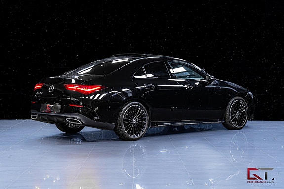 Mercedes-Benz CLA200 8 of 19