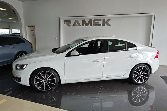Volvo S60 2 of 10