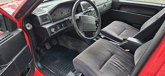 Volvo 940 7 of 12