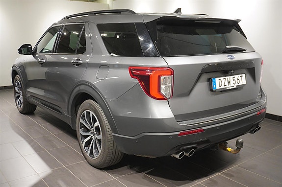 Ford Explorer 2 of 2