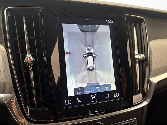 Volvo V90 24 of 30