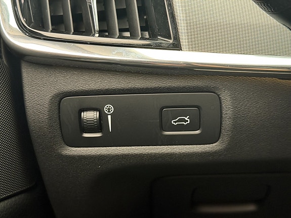 Volvo V90 17 of 30