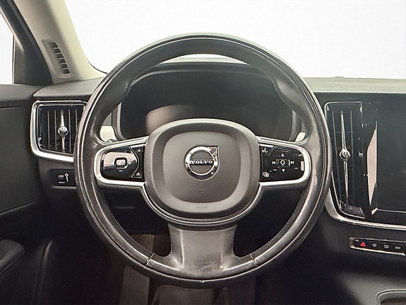 Volvo V90 14 of 30