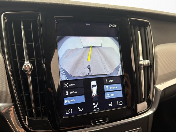 Volvo V90 25 of 30