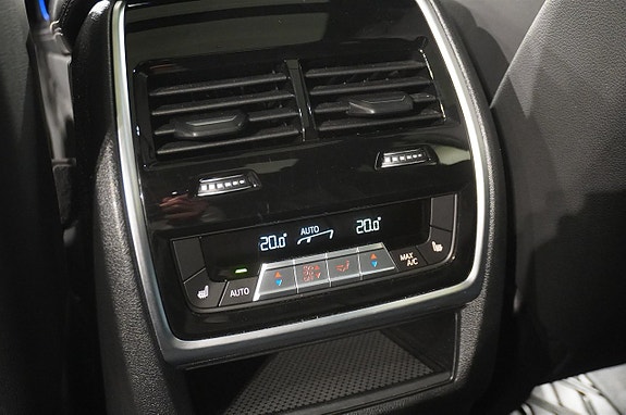 BMW X7 16 of 27