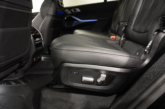 BMW X7 15 of 27