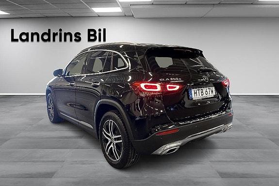 Mercedes-Benz GLA250 e 6 of 19