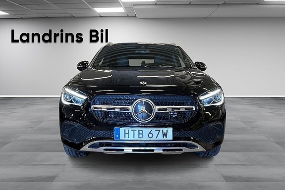 Mercedes-Benz GLA250 e 2 of 19