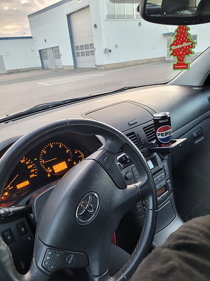 Toyota Avensis 5 of 5