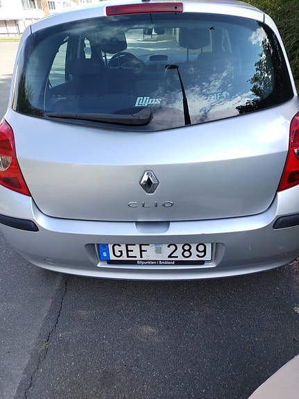 Renault Clio 8 of 14