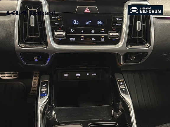 Kia Sorento 13 of 19