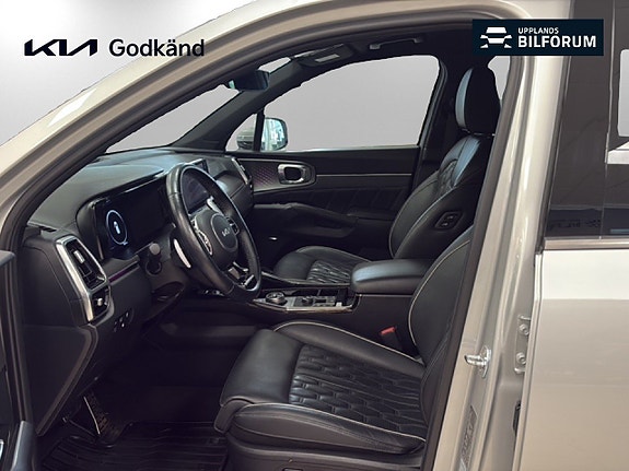 Kia Sorento 8 of 19