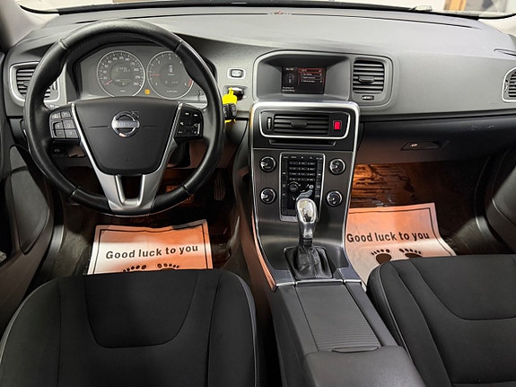 Volvo V60 7 of 13