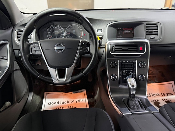 Volvo V60 10 of 13