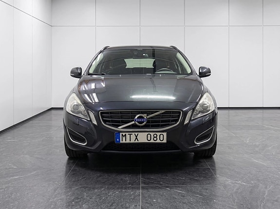 Volvo V60 2 of 13